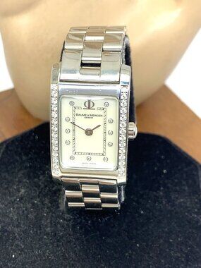 Baume & Mercier Women's Watch 65406 Diamond Swiss Quartz Mother of Pearl Dial
